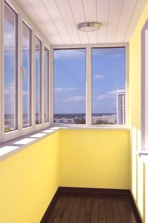 Топло остакљење балкона (33 слике): замена хладног на клизним полуотпорним и панорамским топлим алуминијумом