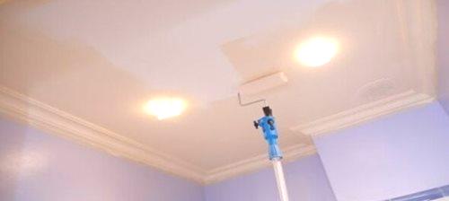 Kako slikati strop u kupaonici
