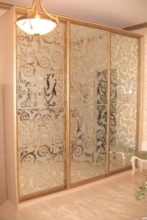 Peskanje na ogledalu - risba in nega (44 fotografij): risanje peščenjaka na bronastem ogledalu