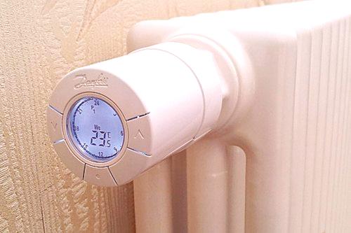 Termostat za radiatorsko ogrevanje: 3 znane vrste