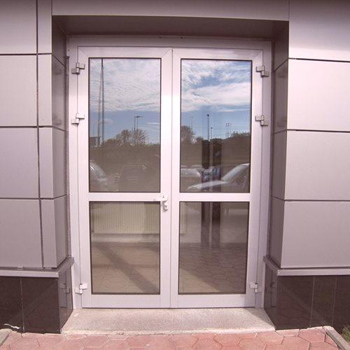Алуминиеви входни врати със стъкло с топъл и студен профил, разнообразие от дизайни