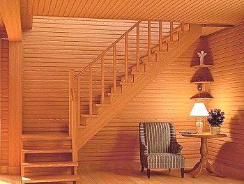 Lesena stopnišča v drugo nadstropje