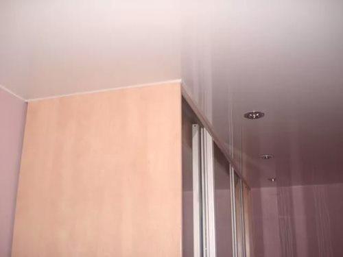 Garderobni i naponski strop: 3 varijante kombinacije