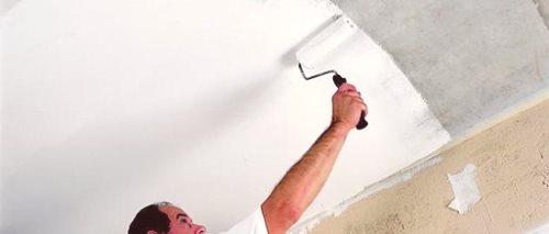 Как да нарисуваме таван с боя на водна основа без развод