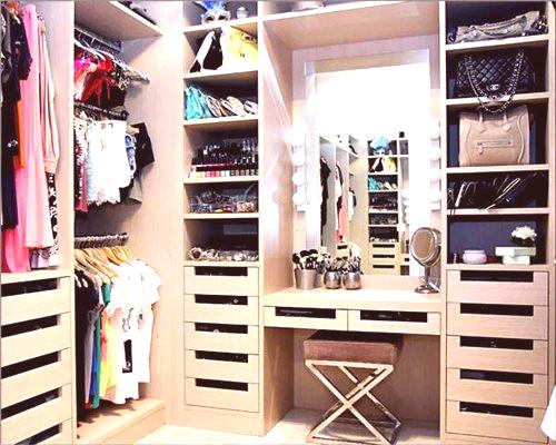 Погодне просторије за гардеробе малих величина: 11 правила аранжмана