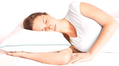 Холловаиер јастук (24 слике): шта је ово, предности и мане пунила, како изабрати модел за спавање и правилну његу