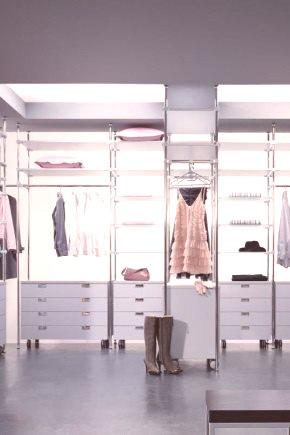 Полице за гардеробу (64 фотографије): метални монтажни модели за одећу у гардероби