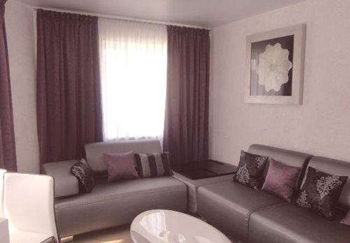 Magic диван в хола: снимка с различни стилове и 7 комбинации