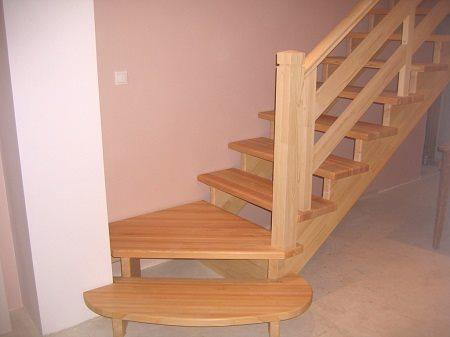 Качествени и евтини стълби към втория етаж за даване на: 7 предимства