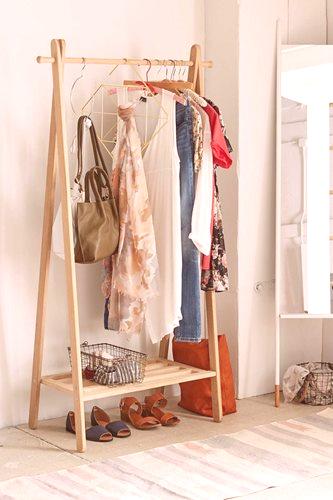 Obešalnik za oblačila z lastnimi rokami - svetle in elegantne ideje za dom. 85 fotografij najpreprostejših projektov