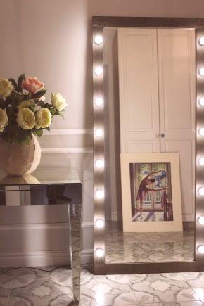 Осветени огледала: характеристики и изгледи (111 снимки): кръгло стено огледало с LED крушки по периметъра