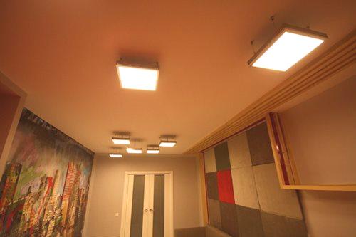 Осветление на тавана: ние избираме, инсталираме, използваме