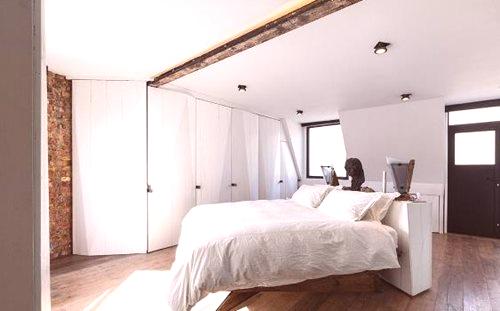 Dejanska izvedba spalnice 13 m²: fotografija in 3 pomembni elementi