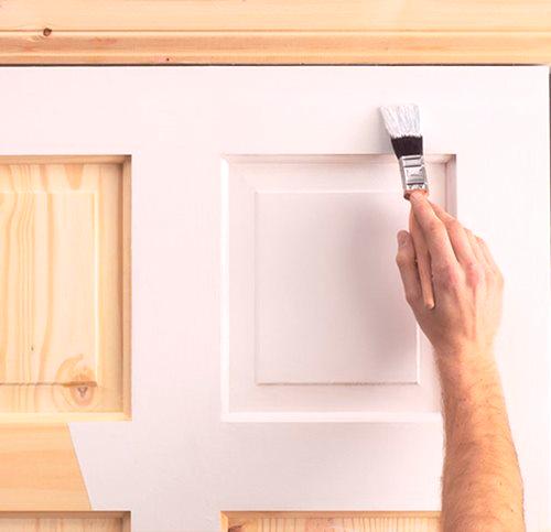 Как да рисуваме дървена врата правилно, отколкото да извадим боя от вътрешното крило на вратата