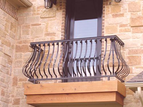 Kovani balkoni: 6 modernih modela